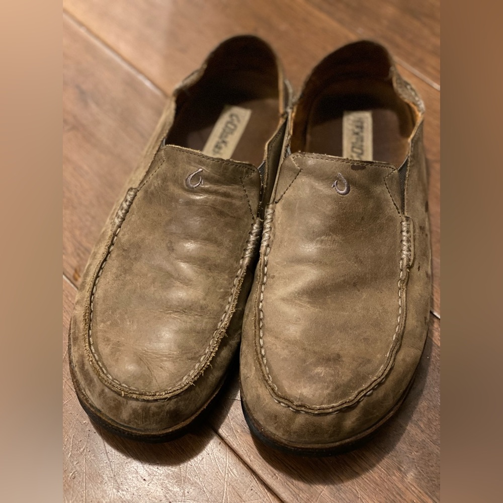 Men’s size 11 Olukai moloa